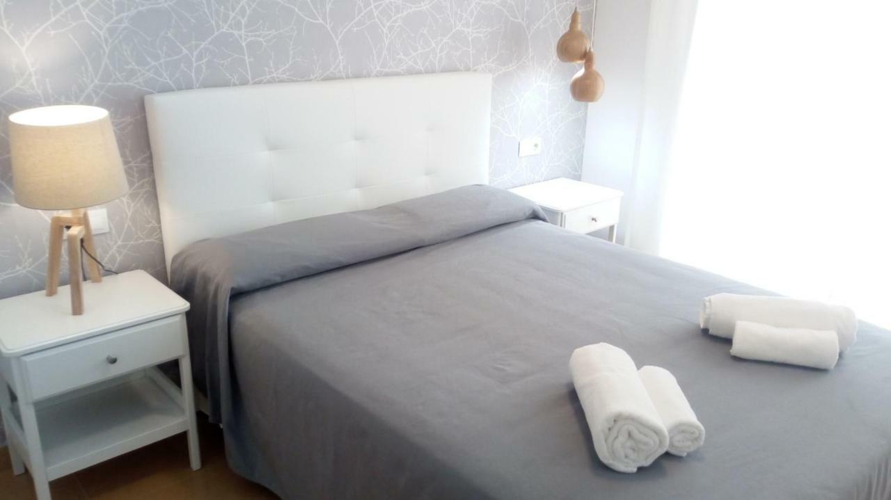 Apartamentos Tucan Malaga Exterior photo